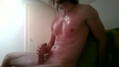 krissifitboy_xxx online show from March 28, 1:33 pm