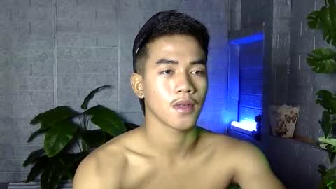 kritthanarkorn online show from December 23, 9:29 am