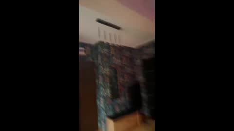 kryssv online show from April 17, 7:49 pm