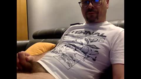 krzysztof1977 online show from December 11, 10:06 pm