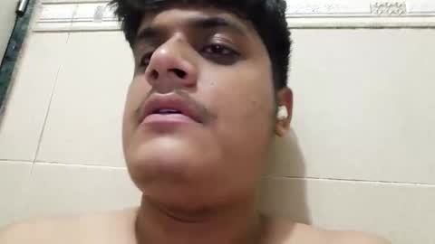 Snapshot of ks976sexy2 chatting on October 28, 8:11 pm ks976sexy2 online show from October 28, 8:11 pm