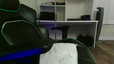 Kevin online show from November 5, 7:32 am