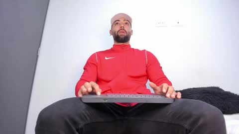 Kyle collinz online show from September 17, 5:19 am