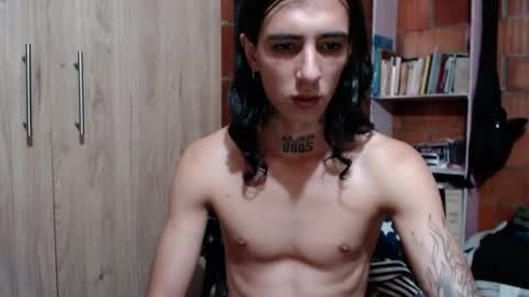 kyleer77 online show from September 29, 9:54 pm