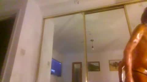 kylestrips4youq online show from May 24, 2:39 am