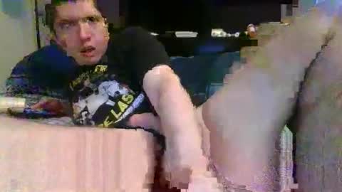 kylevogt2024 online show from April 15, 2:22 am