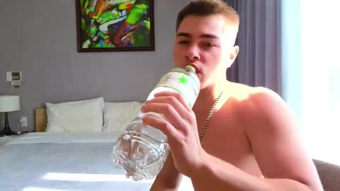 Ken online show from June 3, 1:29 am
