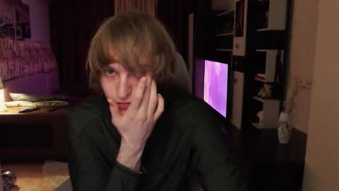 l1onkennedy online show from March 4, 8:05 pm