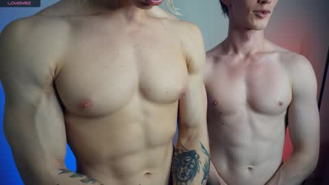 Snapshot of l_adonis_l chatting on October 21, 6:38 am Adonis online show from October 21, 6:38 am
