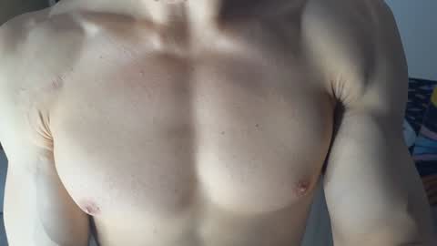 Snapshot of l_adonis_l chatting on January 10, 4:44 am Adonis online show from January 10, 4:44 am