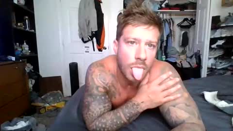 lacrioxcum18 online show from October 20, 5:50 pm