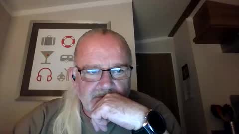 Snapshot of lamabama chatting on September 13, 10:11 pm lamabama online show from September 13, 10:11 pm