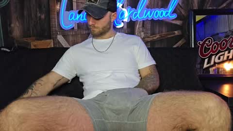 Snapshot of lancehardwood222 chatting on January 26, 2:35 am LANCE online show from January 26, 2:35 am