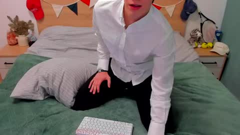 Fandi online show from May 26, 2:02 pm