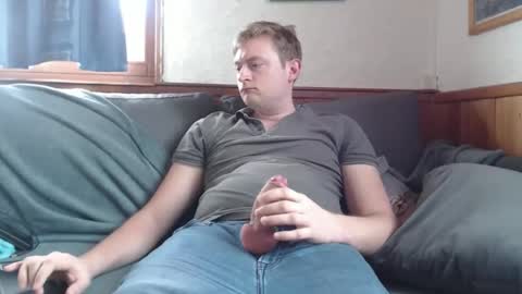 largebit17 online show from March 14, 2:02 pm