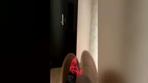 largedick212 online show from June 27, 4:48 am