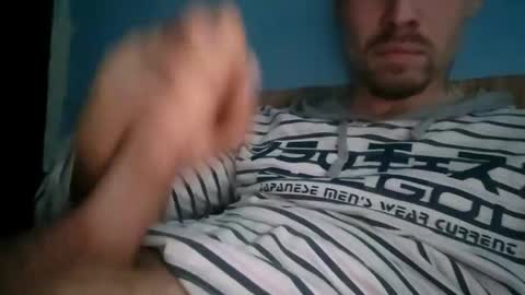 Snapshot of larry009 chatting on January 21, 8:11 am larry009 online show from January 21, 8:11 am