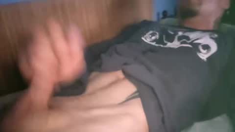 Snapshot of larry009 chatting on January 23, 2:55 am larry009 online show from January 23, 2:55 am