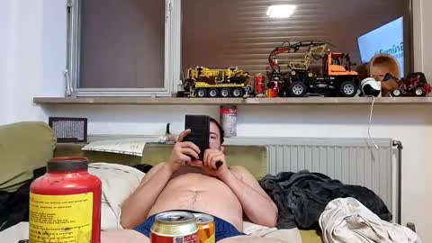 Snapshot of latexmaid69 chatting on December 6, 6:39 pm Latexmaid69 online show from December 6, 6:39 pm