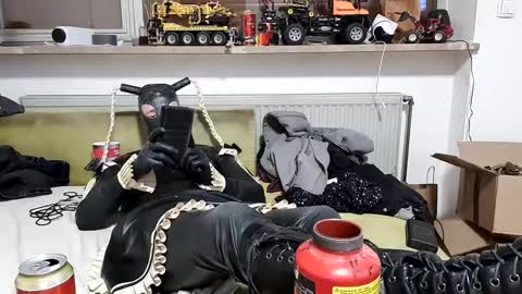 Snapshot of latexmaid69 chatting on December 13, 1:37 am Latexmaid69 online show from December 13, 1:37 am