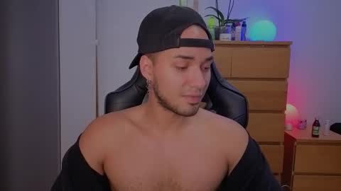  Free OF online show from December 4, 7:04 am