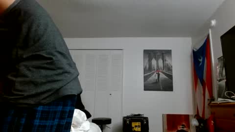 Chris online show from February 3, 12:15 am