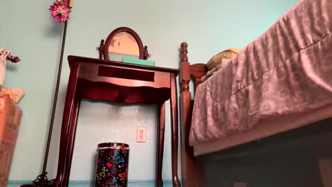 latinlover199518 online show from November 8, 10:46 pm