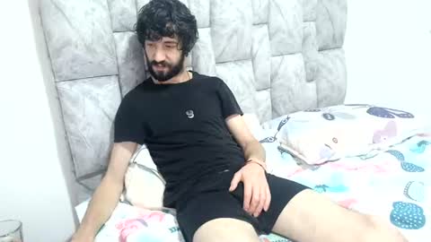 latinlustandfrenchkiss online show from June 22, 10:25 pm