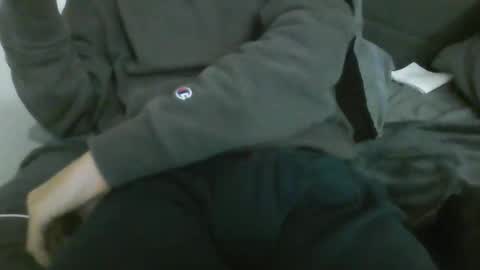 latinman7945 online show from February 18, 7:39 am