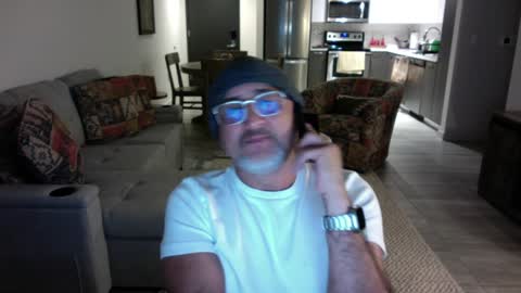 QS - INDEPENDENT MODEL online show from February 7, 2:51 am