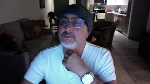 QS - INDEPENDENT MODEL online show from January 27, 3:37 am