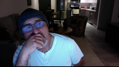 QS - INDEPENDENT MODEL online show from December 23, 5:39 am