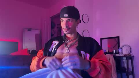 latinprincee online show from February 8, 4:22 pm