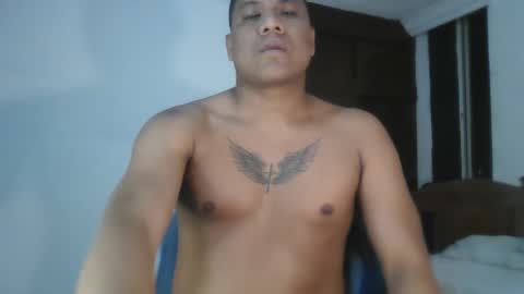 latinrayf online show from November 18, 12:36 am