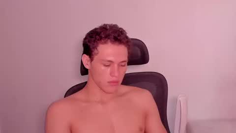 Laureent online show from March 13, 6:58 pm