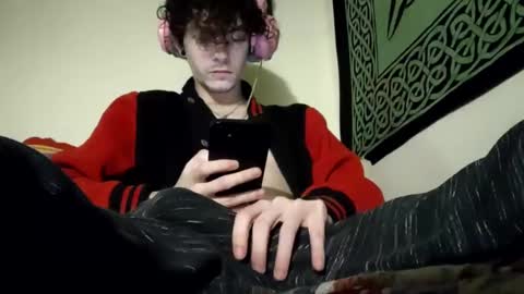 Stitch online show from February 16, 7:37 am