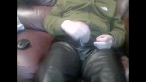 leatherpants68 online show from October 1, 7:40 pm