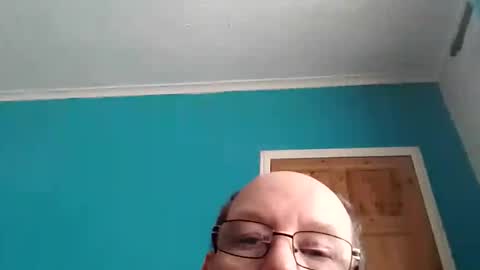 leatherpants68 online show from September 14, 1:13 pm