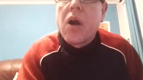 leatherpants68 online show from April 5, 7:10 pm