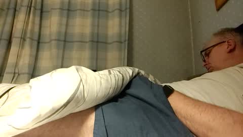 lechertachatte4444 online show from February 3, 11:47 pm