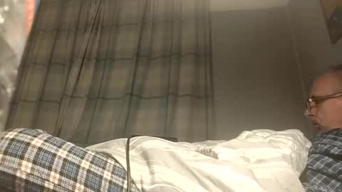 lechertachatte4444 online show from October 19, 10:13 pm