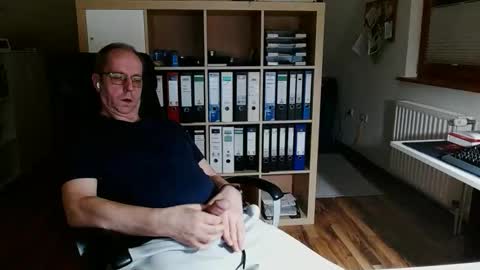 Dave online show from February 26, 10:33 pm