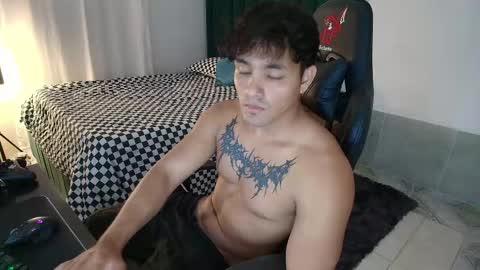  Lei  online show from June 1, 8:53 pm