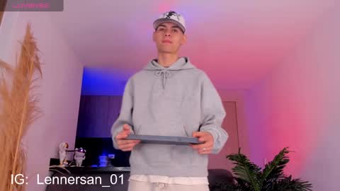 Lenner C. online show from February 10, 4:19 am