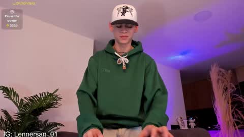 Lenner INDEPENDENT MODEL online show from March 2, 10:56 pm