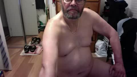 Snapshot of lennyfife chatting on January 13, 9:41 am Pussylicker online show from January 13, 9:41 am