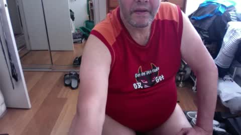 Snapshot of lennyfife chatting on February 2, 9:45 pm Pussylicker online show from February 2, 9:45 pm