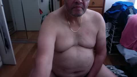 Snapshot of lennyfife chatting on January 31, 4:03 am Pussylicker online show from January 31, 4:03 am