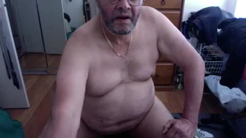 Snapshot of lennyfife chatting on February 19, 11:46 pm Pussylicker online show from February 19, 11:46 pm