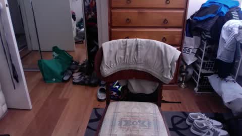 Snapshot of lennyfife chatting on February 7, 2:08 am Pussylicker online show from February 7, 2:08 am